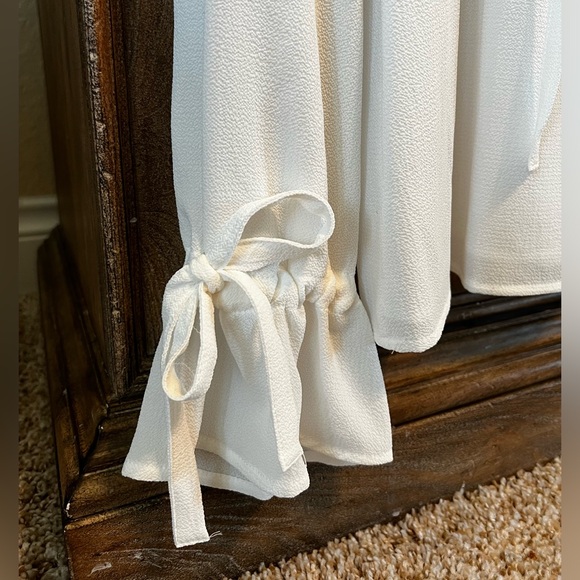 CeCe NWOT long sleeve white blouse Sz M fall winter work casual dinner - Picture 3 of 5